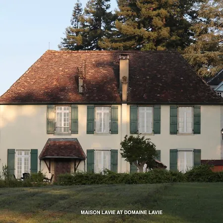 Дом отдыха Domaine Lavie - 5 Individual Homes Perfectly Located Between Biarritz & The Pyrenees Mountains *