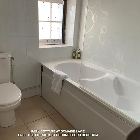 Дом отдыха Domaine Lavie - 5 Individual Homes Perfectly Located Between Biarritz & The Pyrenees Mountains
